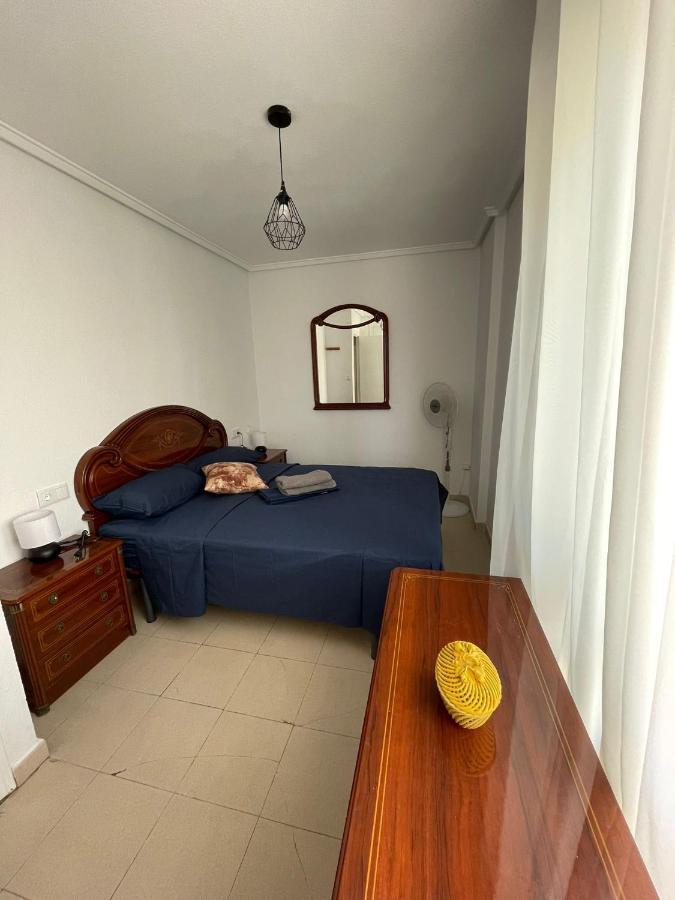 Playa De La Mata Apartment Аликанте Екстериор снимка